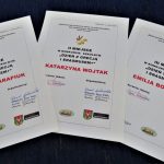 Trzy dyplomy